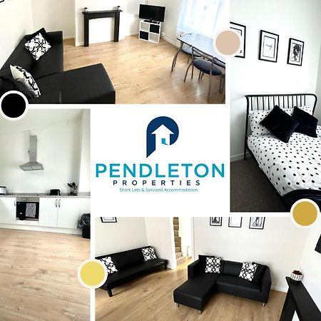 Modern 3 Bed House With Free Parking And Wi-Fi Villa Preston  Eksteriør billede