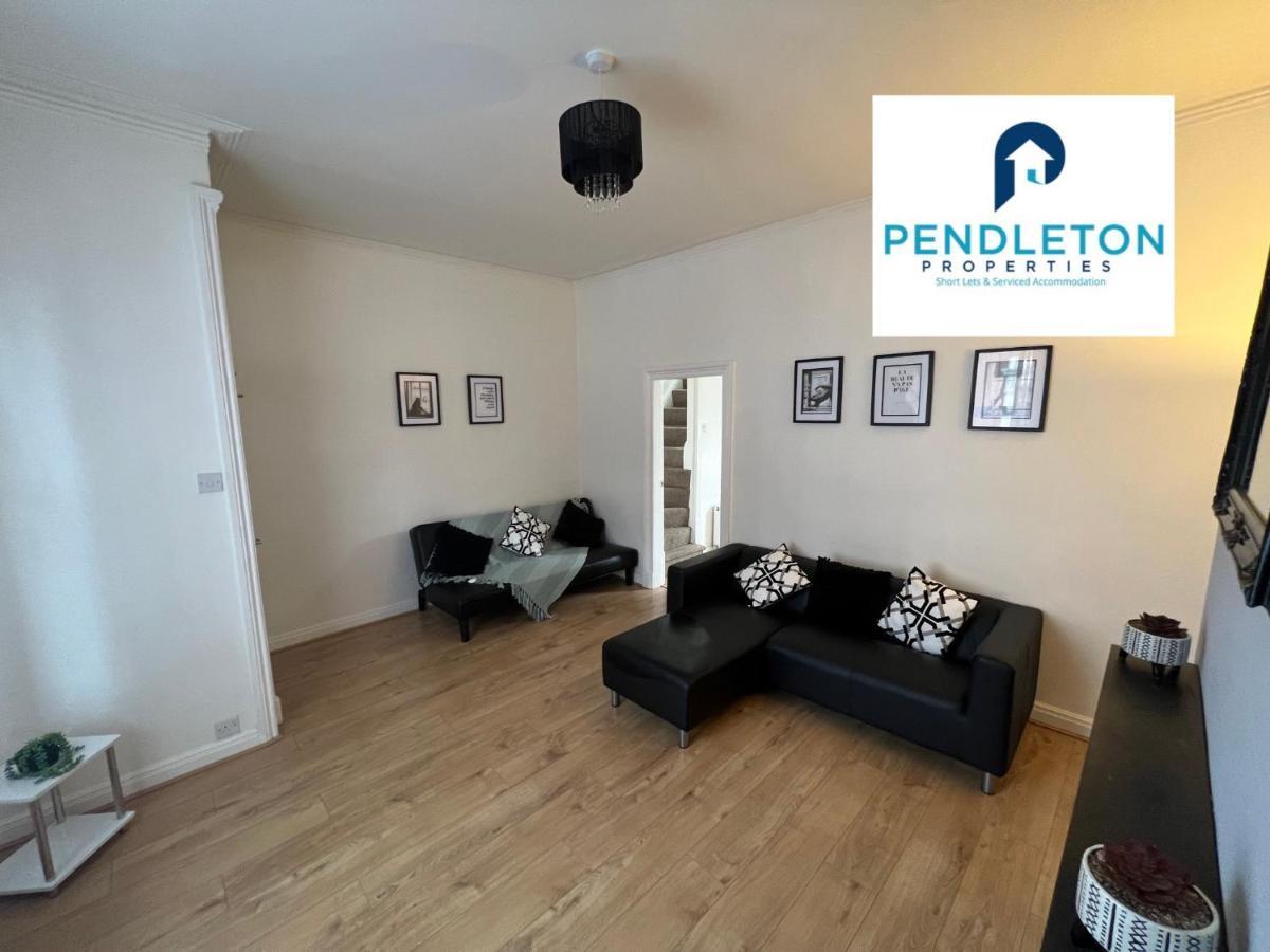 Modern 3 Bed House With Free Parking And Wi-Fi Villa Preston  Eksteriør billede